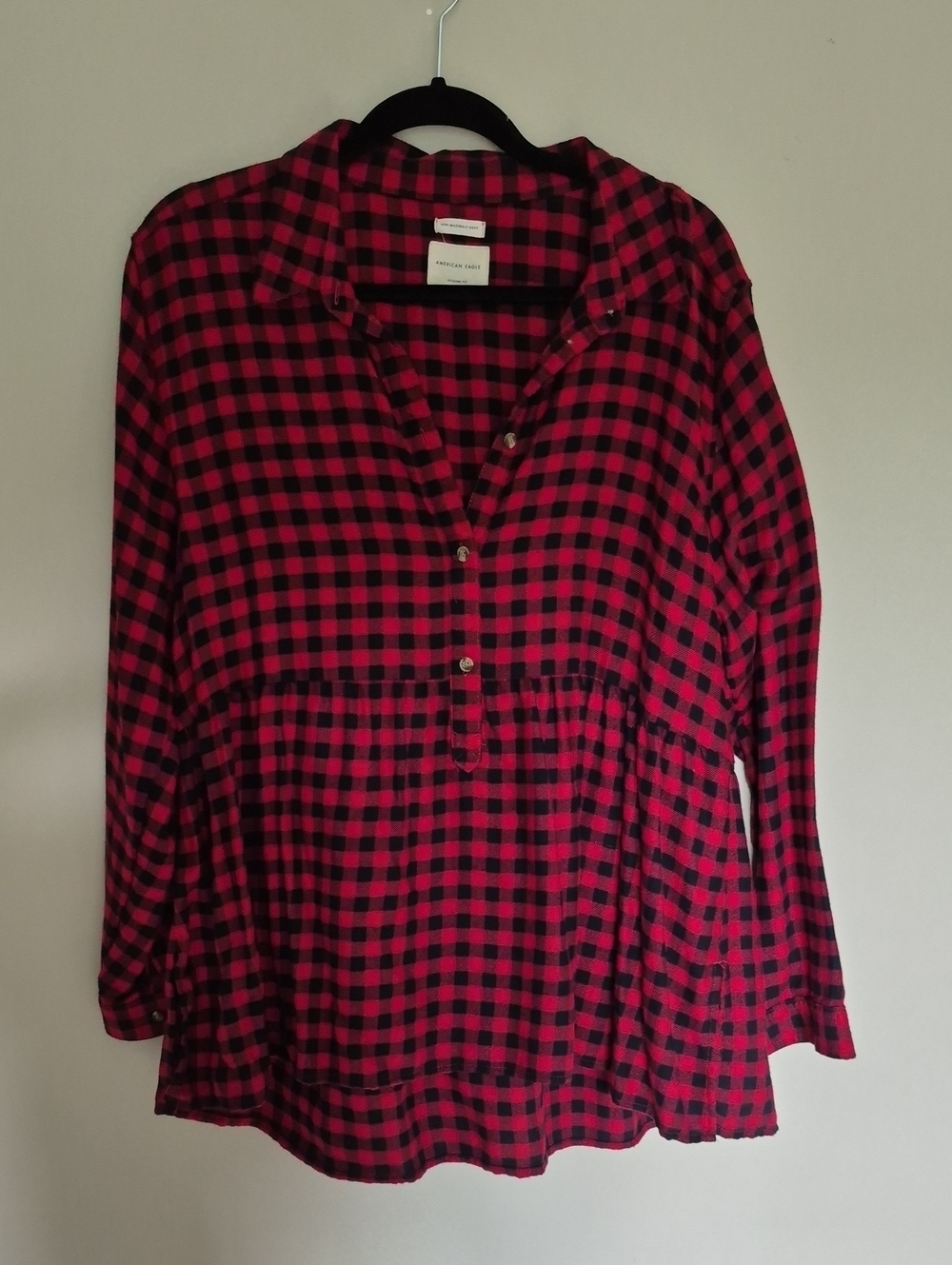 American Eagle Outfitters Red and Black Plaid Shirt